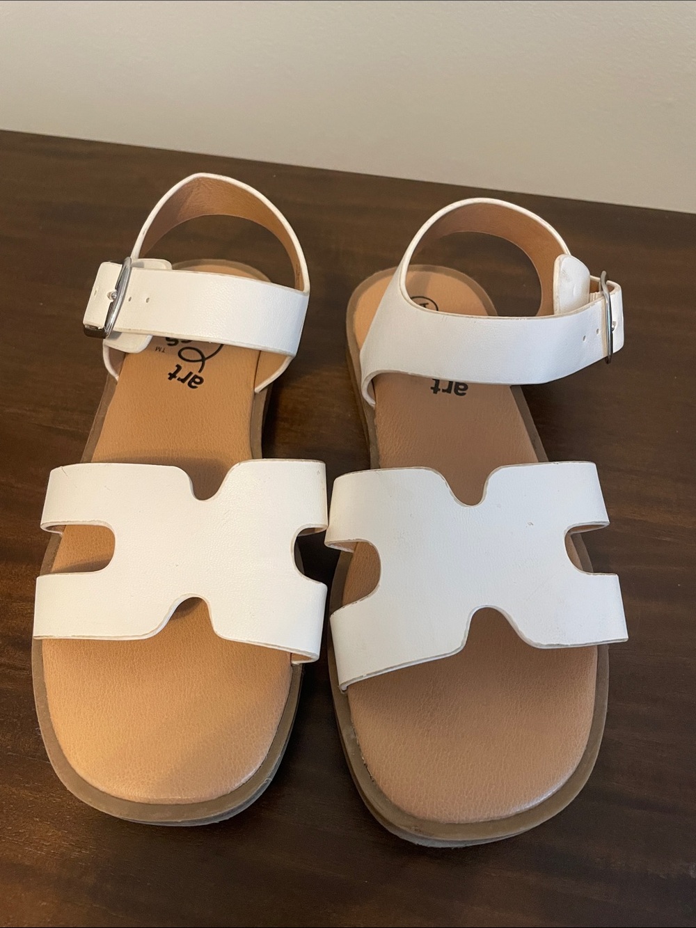art class White Sandals with Buckle Closure (size 13)